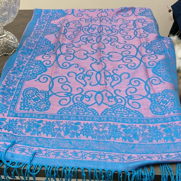 Accessories - Cashmere scarf